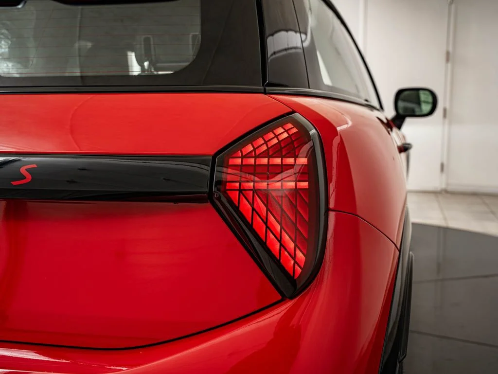 2026 MINI Hardtop 2 Door S - Photo 14