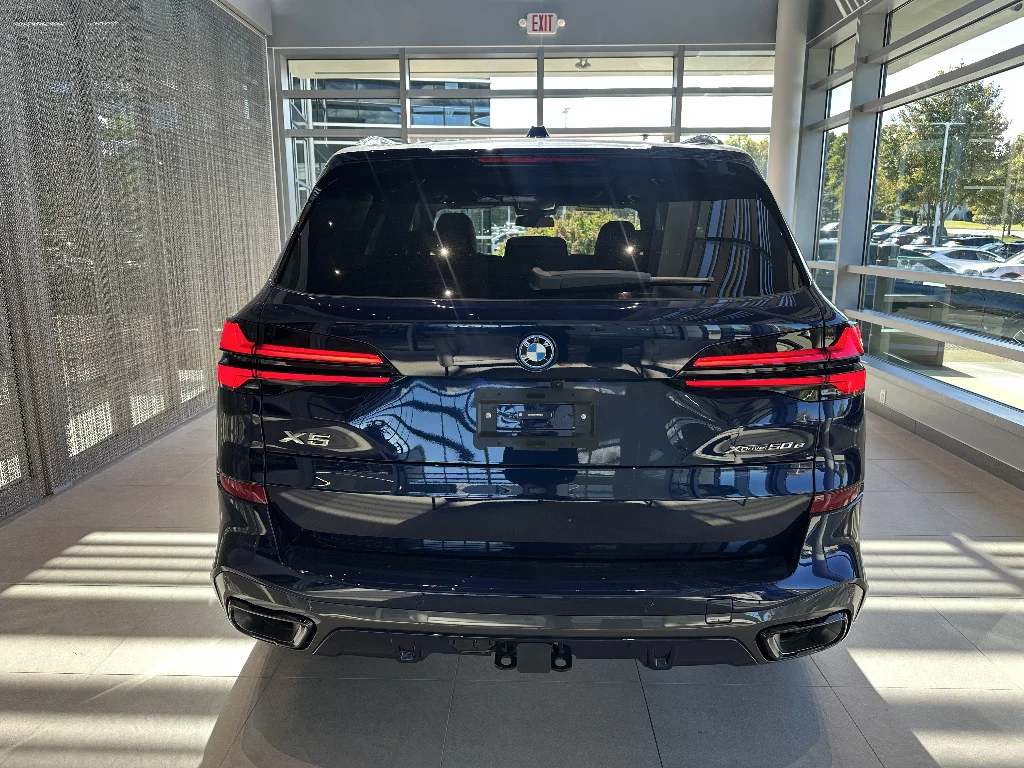New 2026 Tanzanite Blue II Metallic BMW xDrive50e image 5