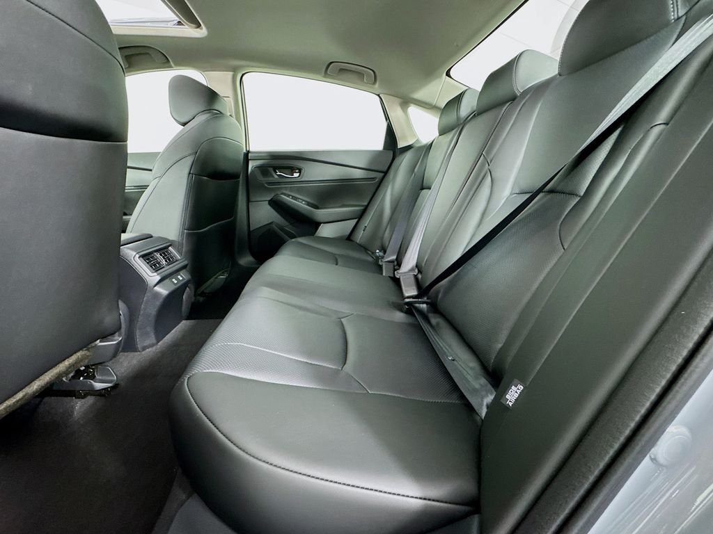 New 2026 Urban Gray Pearl Honda Touring image 36
