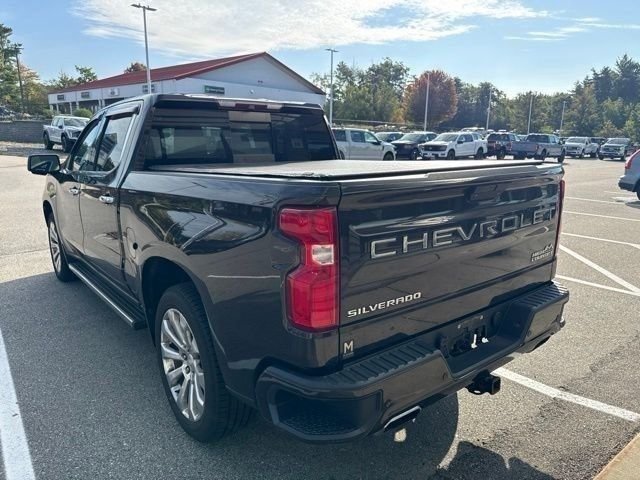 Used 2019 Black Chevrolet High Country image 3