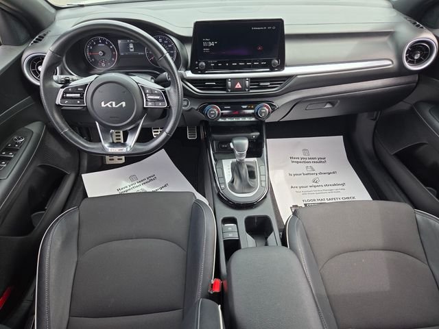 Used 2024 White Kia GT-Line image 9