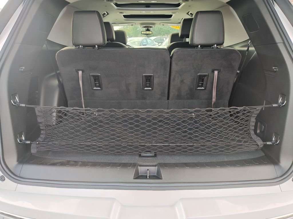 Used 2020 Beige Chevrolet Premier image 9