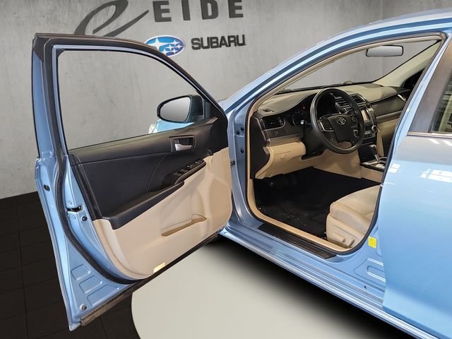 Used 2012 Clearwater Blue Toyota LE image 35