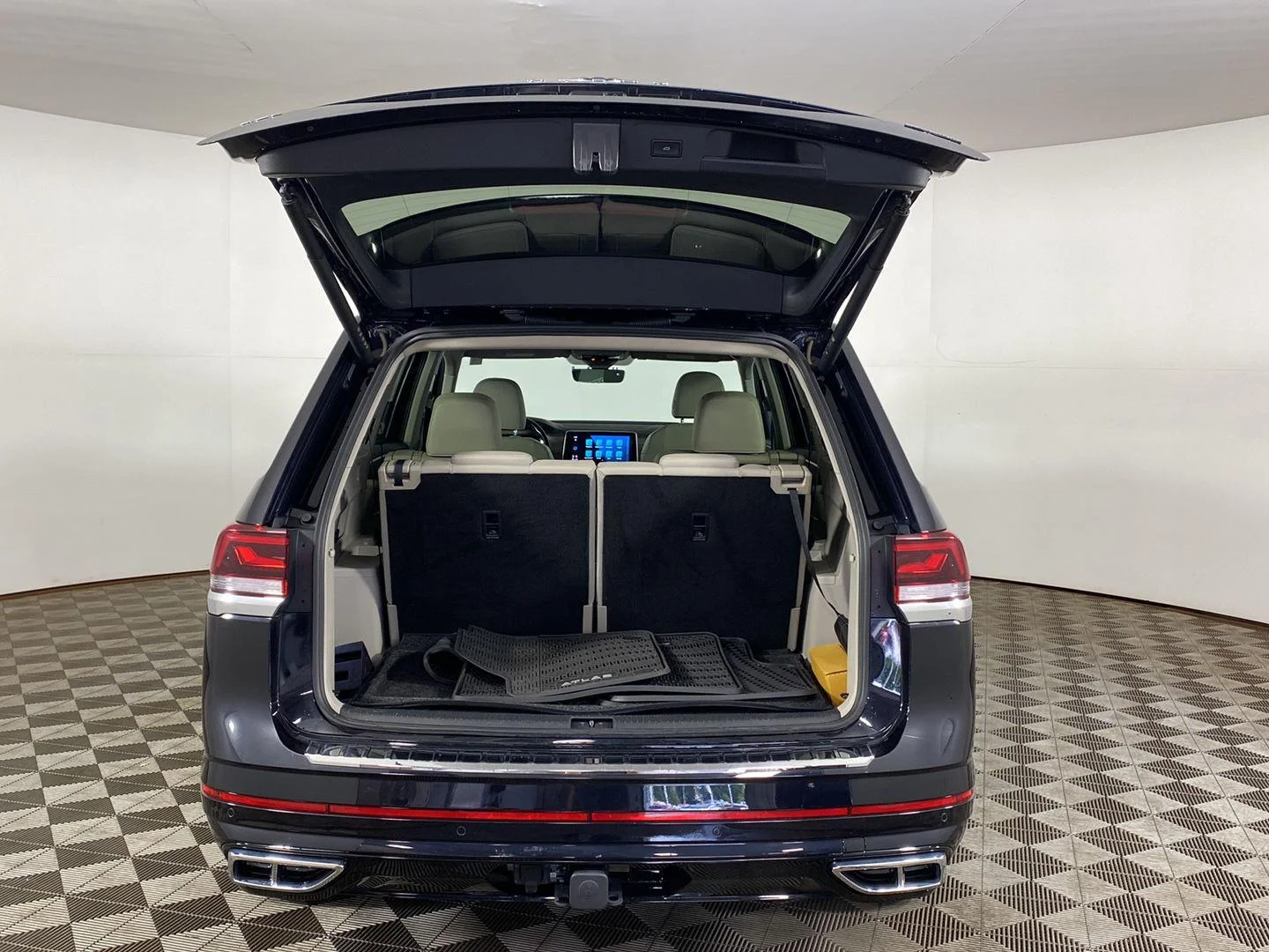 Used 2024 Deep Black Pearl Volkswagen 2.0T SEL Premium R-Line image 28