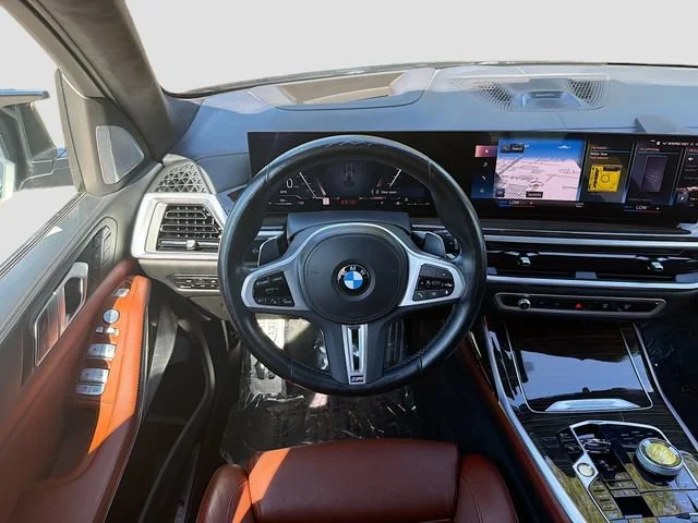 Used 2023 Gray Metallic BMW M60i image 18