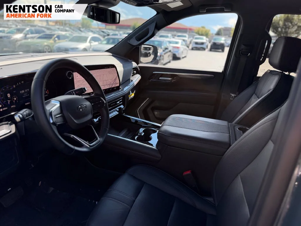 Used 2026 Gray Chevrolet RST image 31
