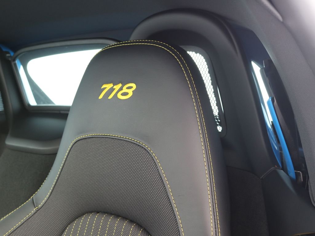 2022 Porsche 718 T - Photo 17