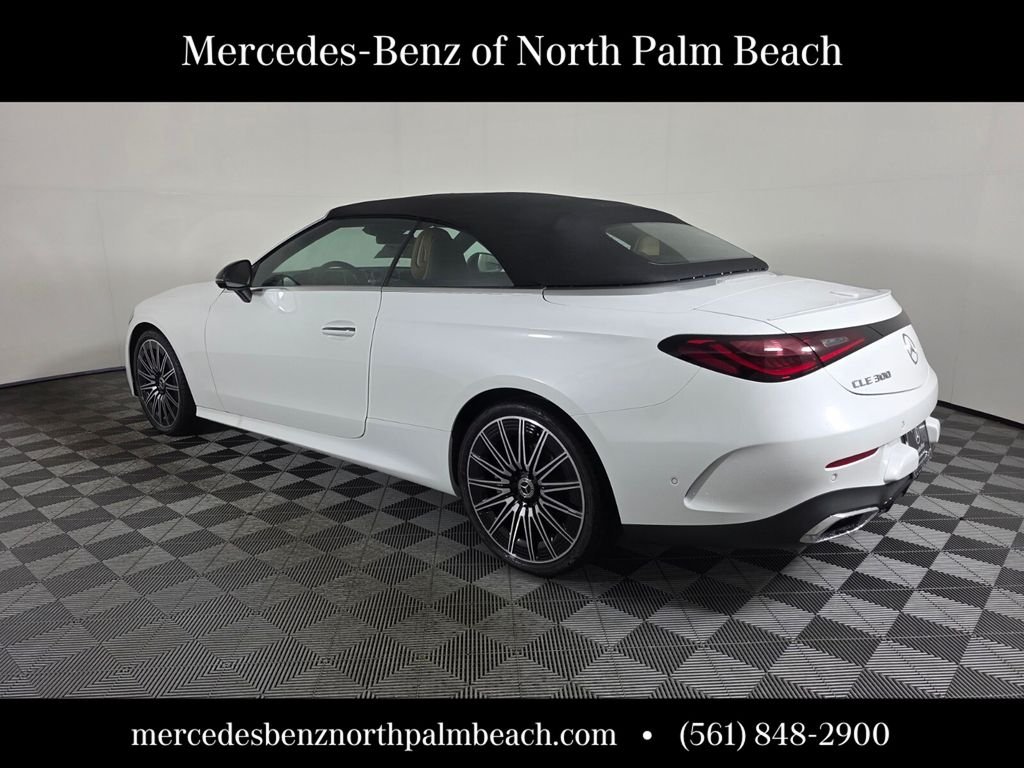 New 2027 MANUFAKTUR Moonlight White Metallic Mercedes-Benz CLE 300 image 18