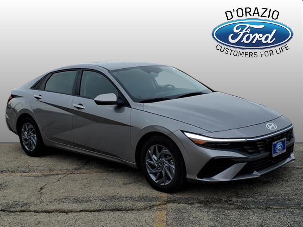 Gray Pearl 2024 Hyundai Elantra SEL FWD Sedan Front-Wheel Drive