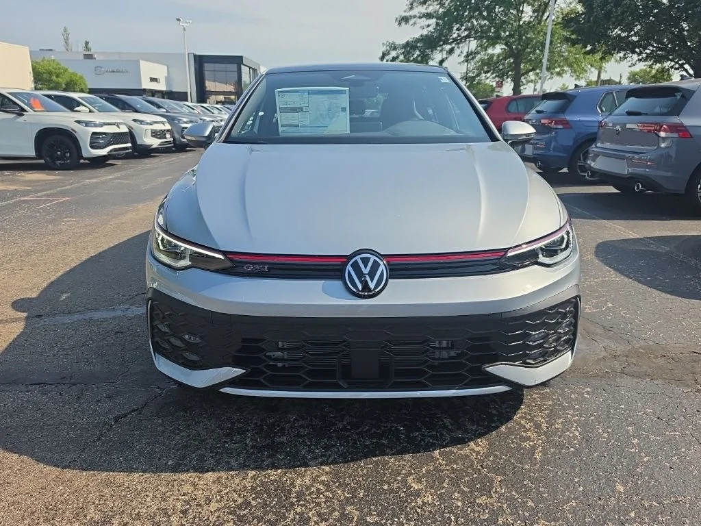 New 2026 Alpine Silver Metallic Volkswagen 2.0T SE image 5