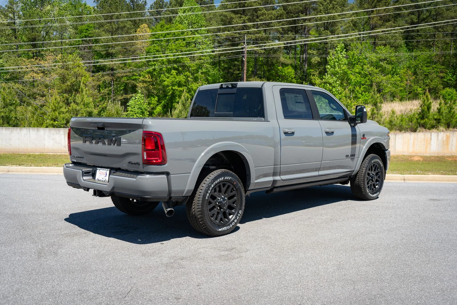 New 2026 Ceramic Gray Clear-Coat Exterior Paint RAM Limited image 18