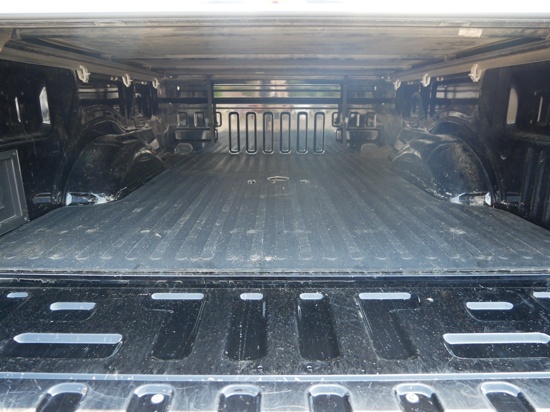 Used 2022 Black Ford XL image 10
