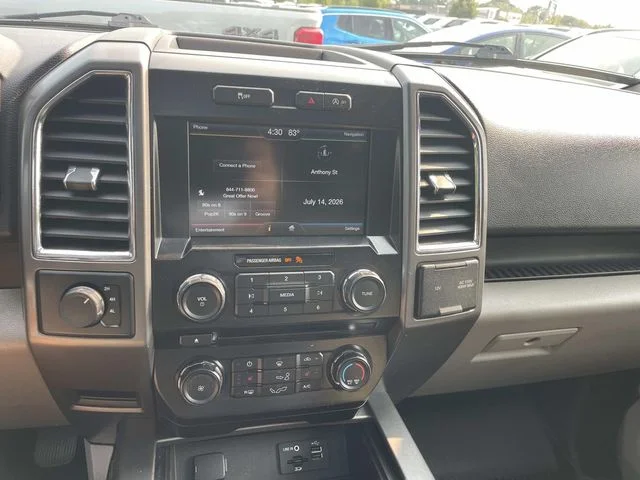 Used 2015 Silver Ford XLT image 29