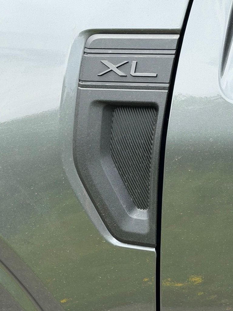 New 2026 Carbonized Gray Metallic Ford XL image 24