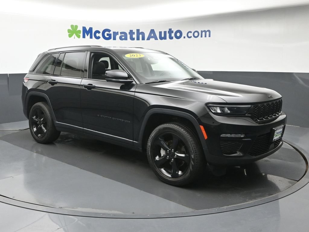 Used 2023 Black Jeep Limited image 3