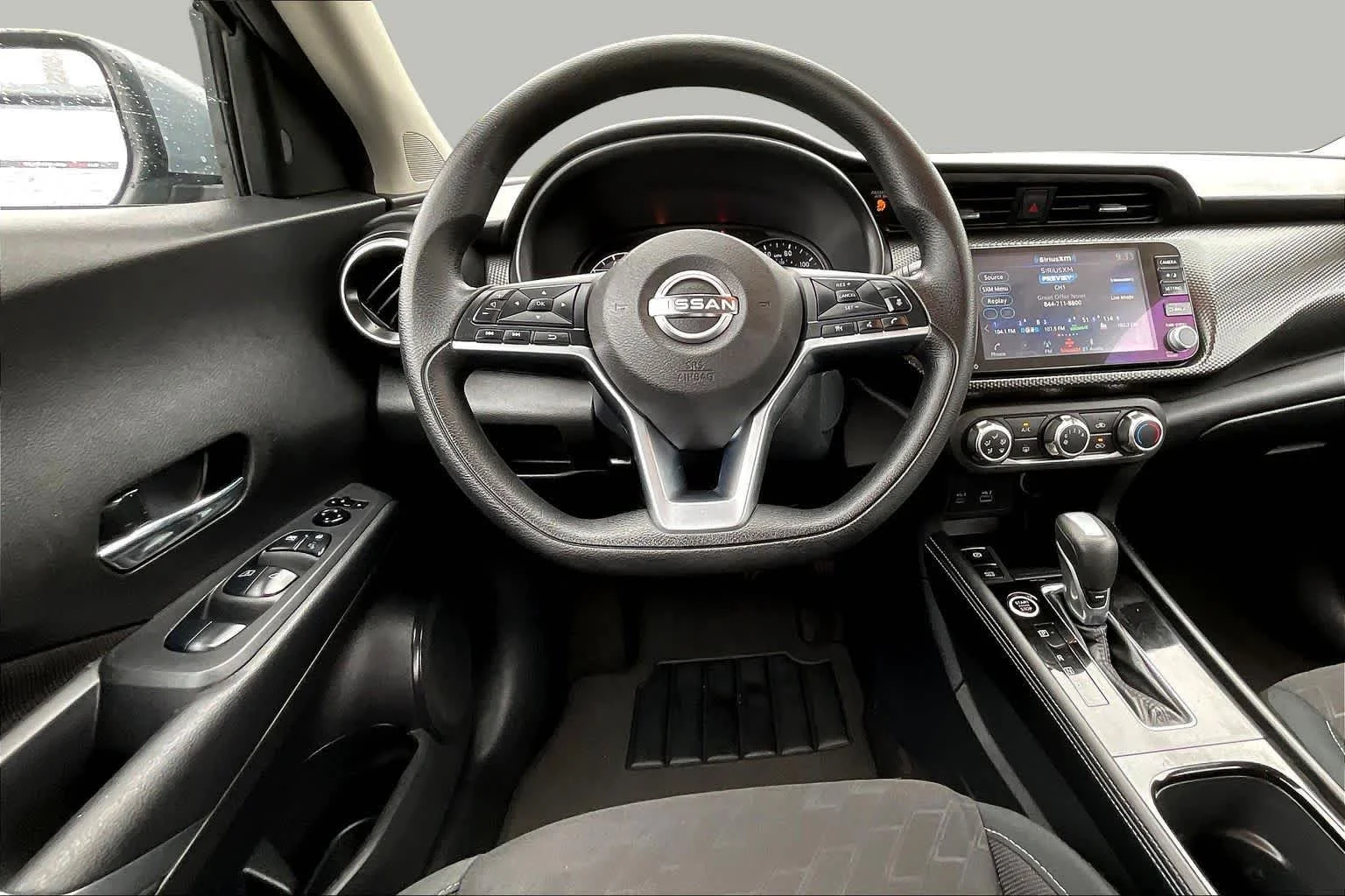 Used 2024 Boulder Gray Pearl Nissan SV image 6