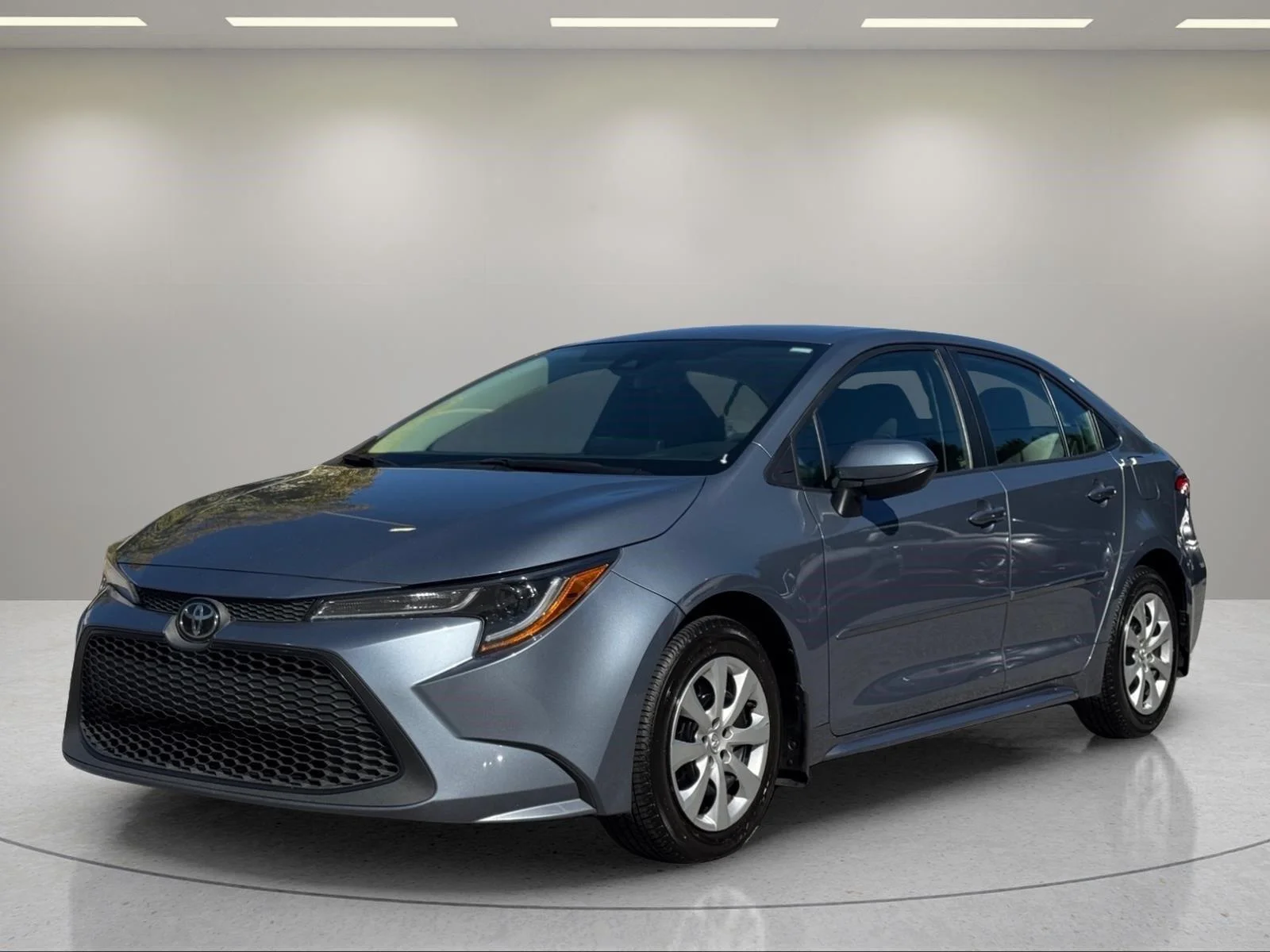 Used 2022 Celestite Toyota LE image 1
