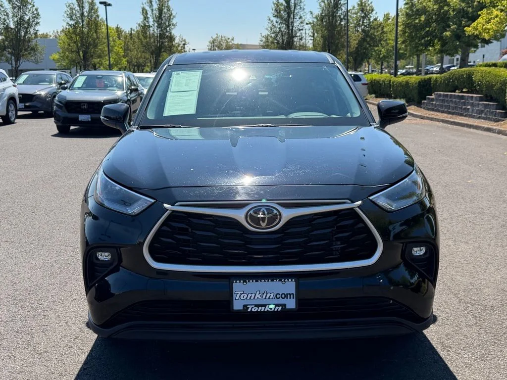 Used 2024 Midnight Black Metallic Toyota LE image 3