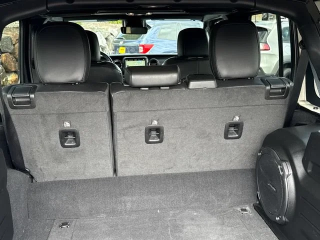 Used 2021 Granite Crystal Metallic Clearcoat Jeep Unlimited Sahara High Altitude 4xe image 21