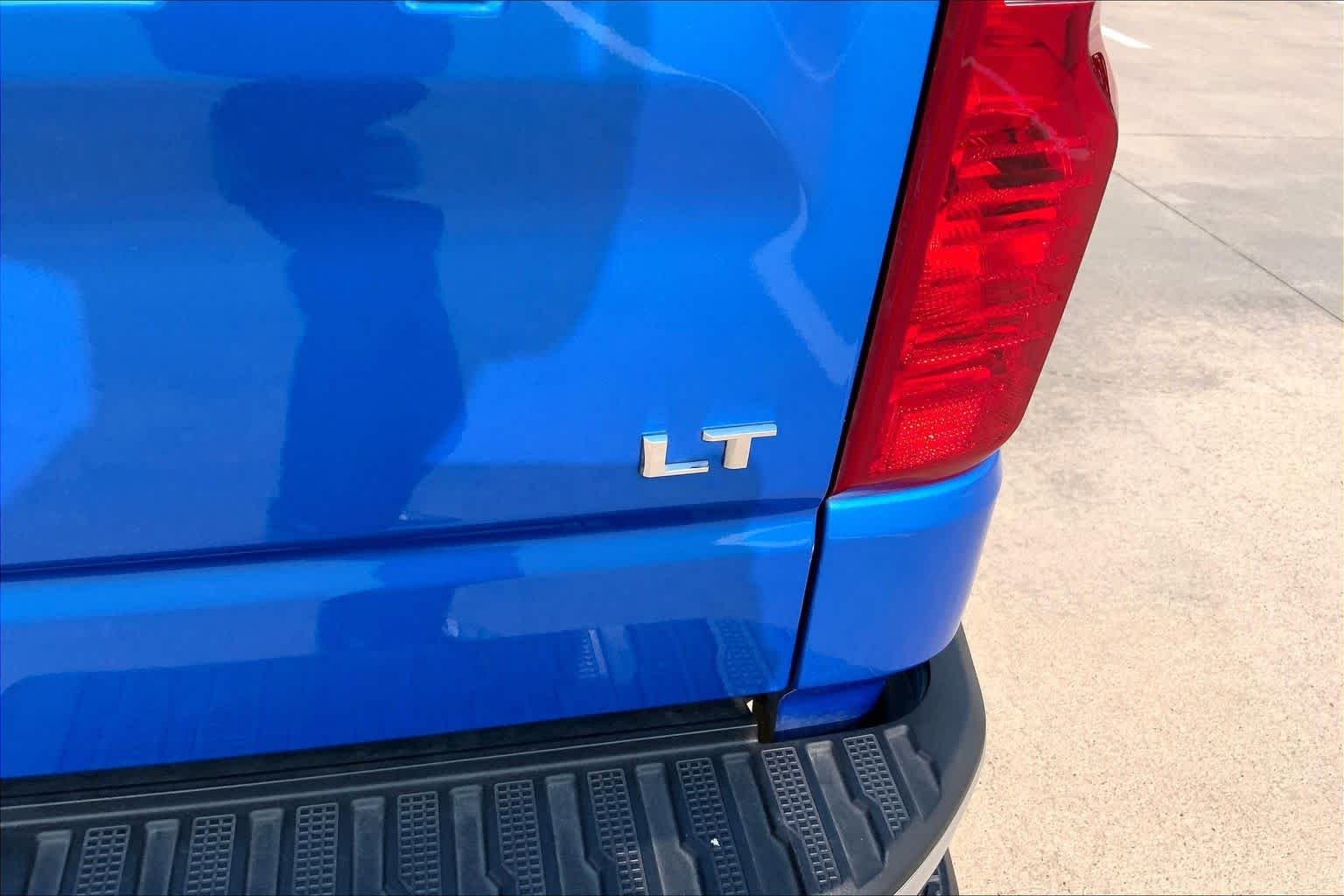 Certified Used 2025 Riptide Blue Metallic Chevrolet LT image 10
