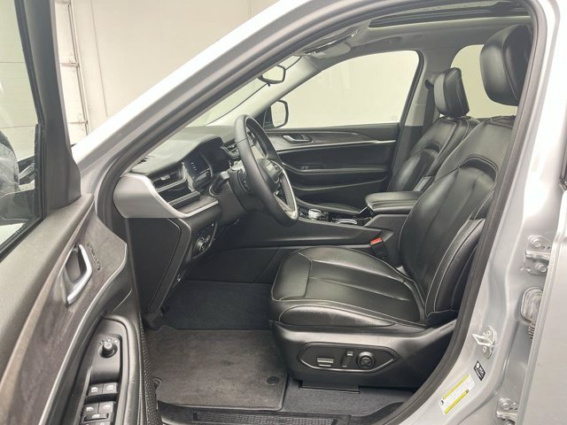 Used 2023 Silver Zynith Jeep 4X4 image 10