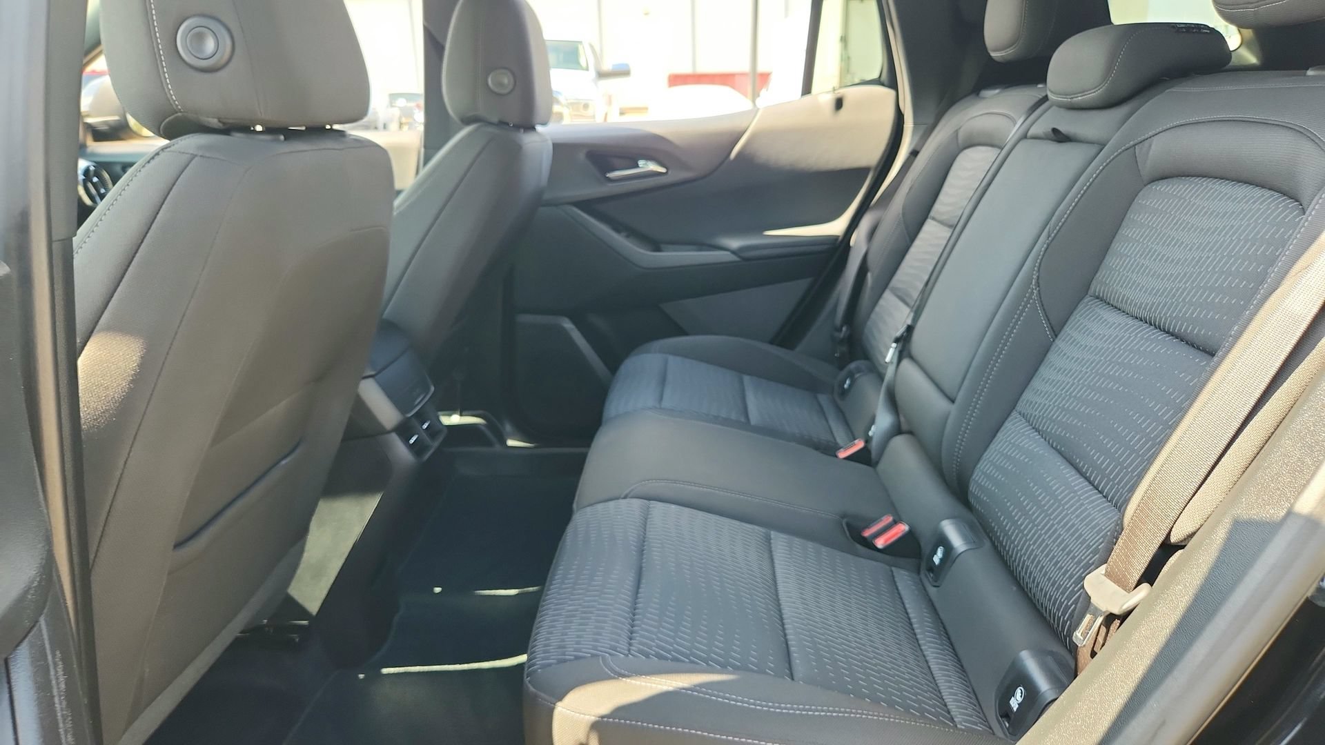 2025 Chevrolet Equinox LT - Photo 25