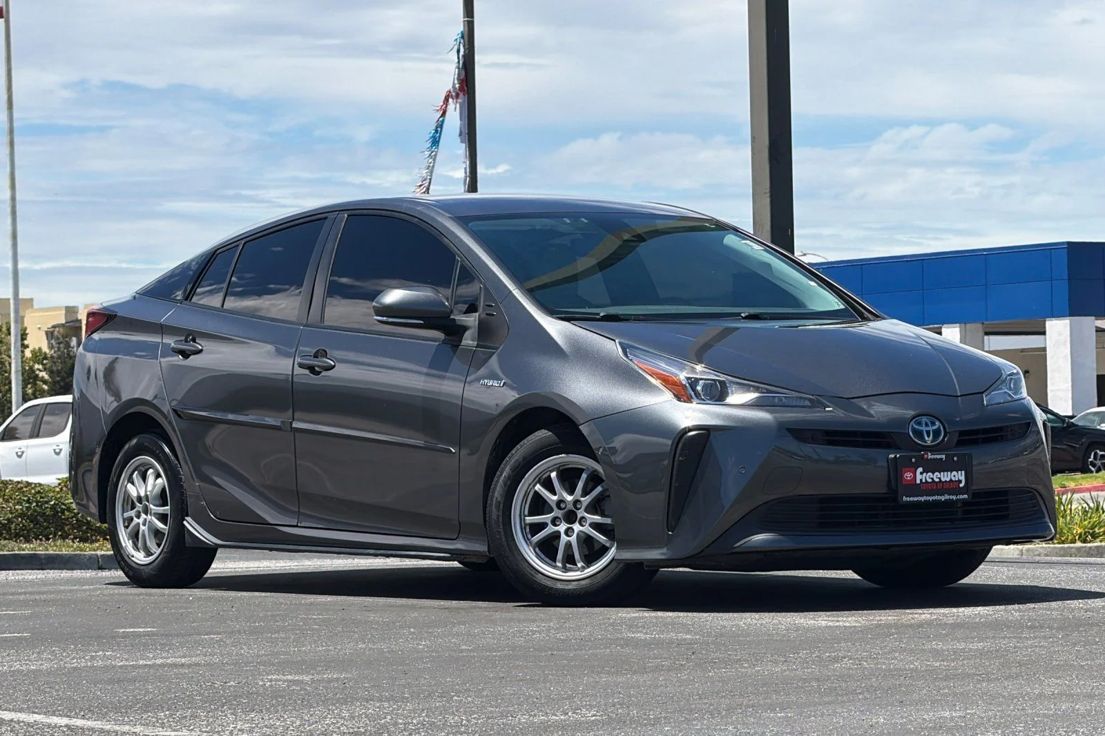 Used 2022 Gray Toyota LE image 2