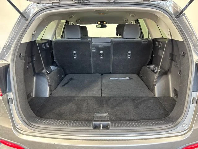 Used 2017 Silver Kia LX image 22