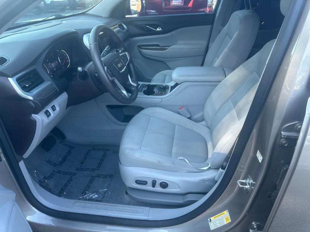 Used 2023 Gray GMC SLE image 12