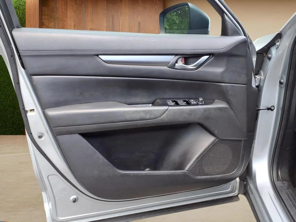 Used 2018 Silver Mazda Touring image 20