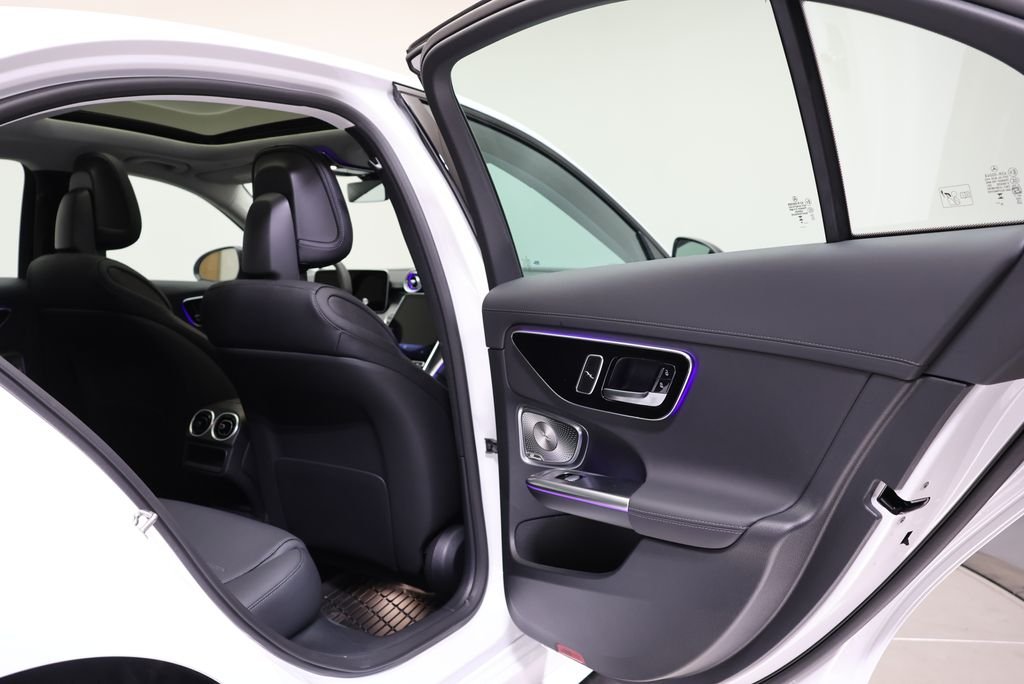 Used 2026 MANUFAKTUR Moonlight White Metallic Mercedes-Benz C 300 image 52