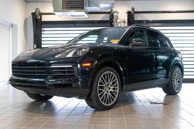 2023 Porsche Cayenne Base