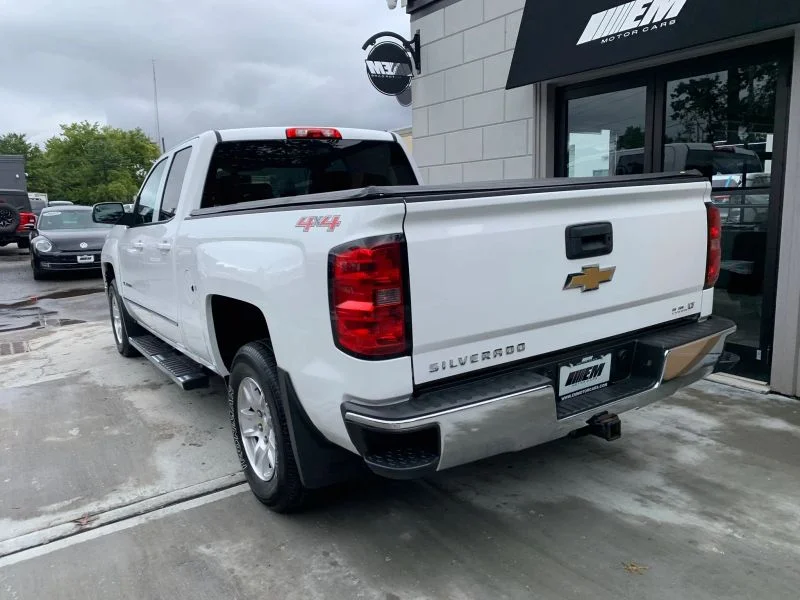 Used 2015 White Chevrolet LT Pickup 4D 6 1/2 ft image 10