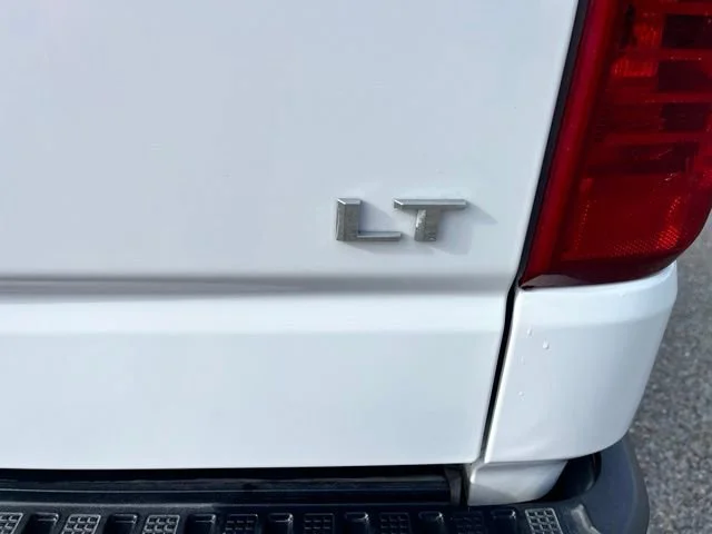 Used 2026 Summit White Chevrolet LT image 8