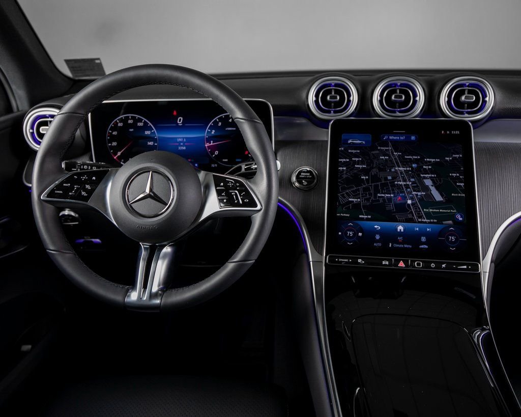 Used 2026 Black Mercedes-Benz GLC 300 image 8