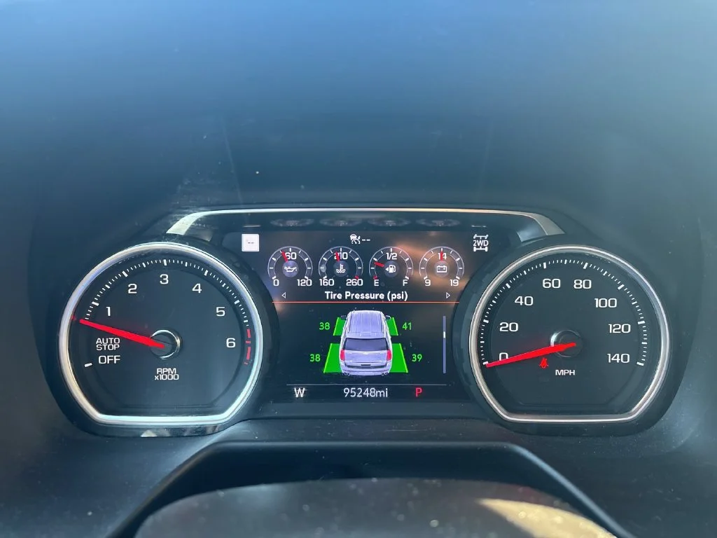 Used 2021 Gray Chevrolet Premier image 17