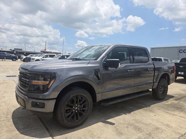 New 2026 Carbonized Gray Metallic Ford XLT image 9