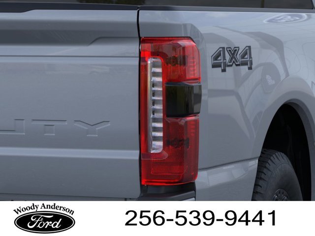 New 2026 Glacier Gray Metallic Tri-Coat Ford Lariat image 38
