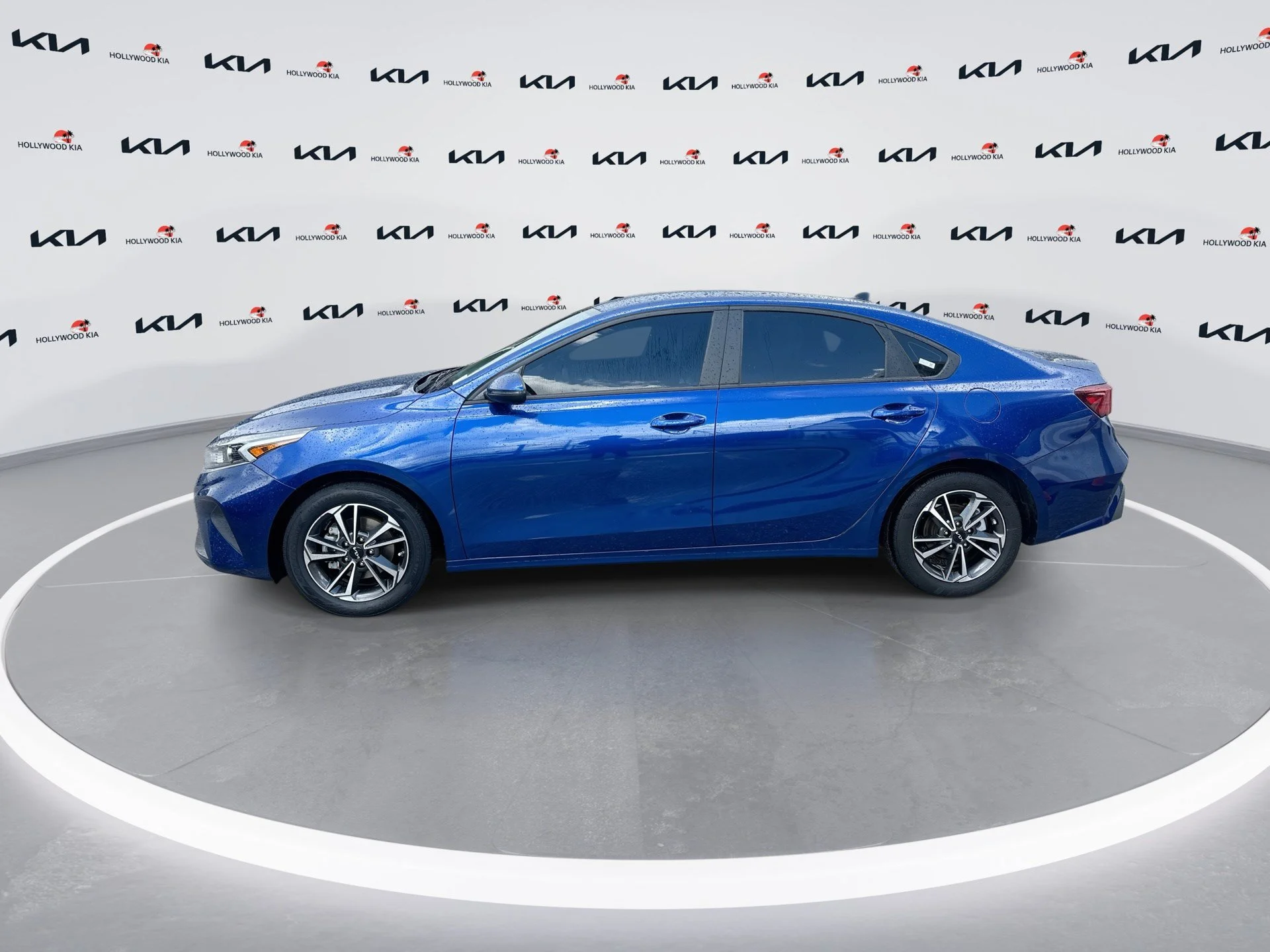 Certified Used 2023 Deep Sea Blue Kia LXS image 5