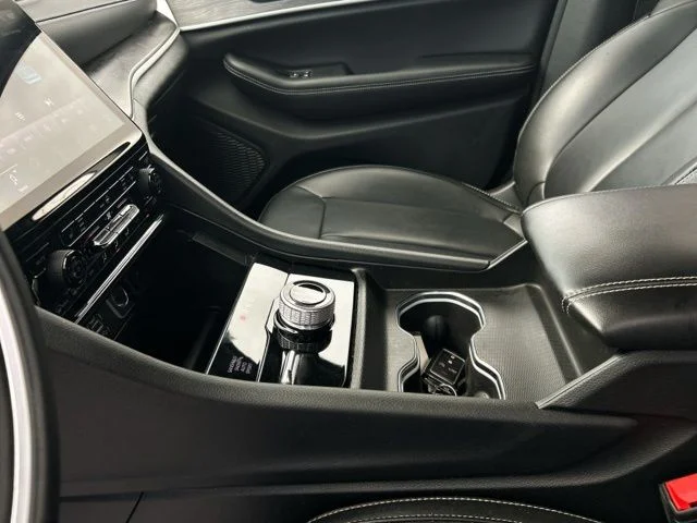Used 2024 Gray Jeep Limited image 33