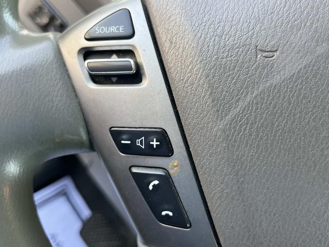 Used 2018 Glacier White Nissan S image 25
