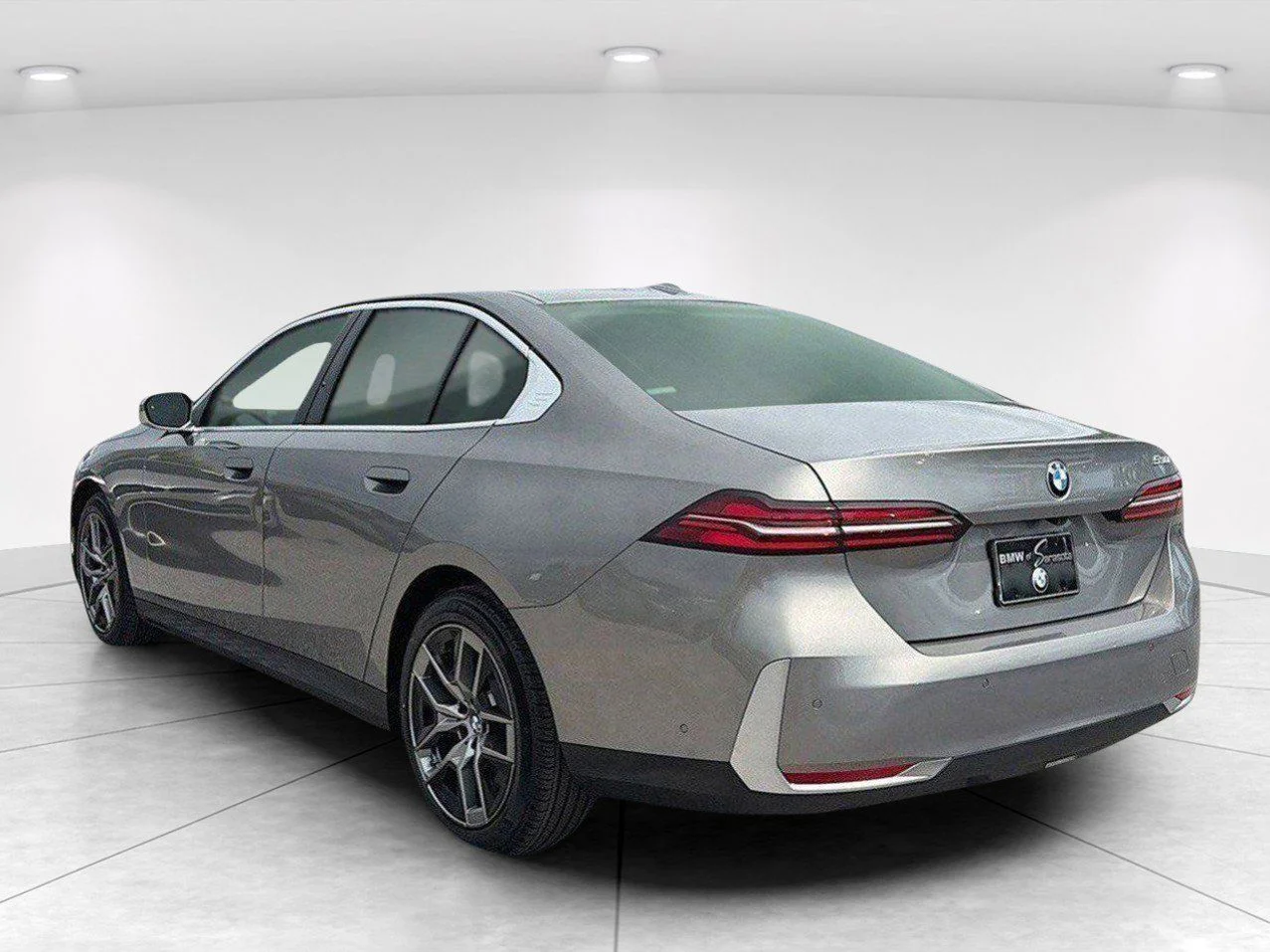2026 BMW 5 Series 530i - Photo 6