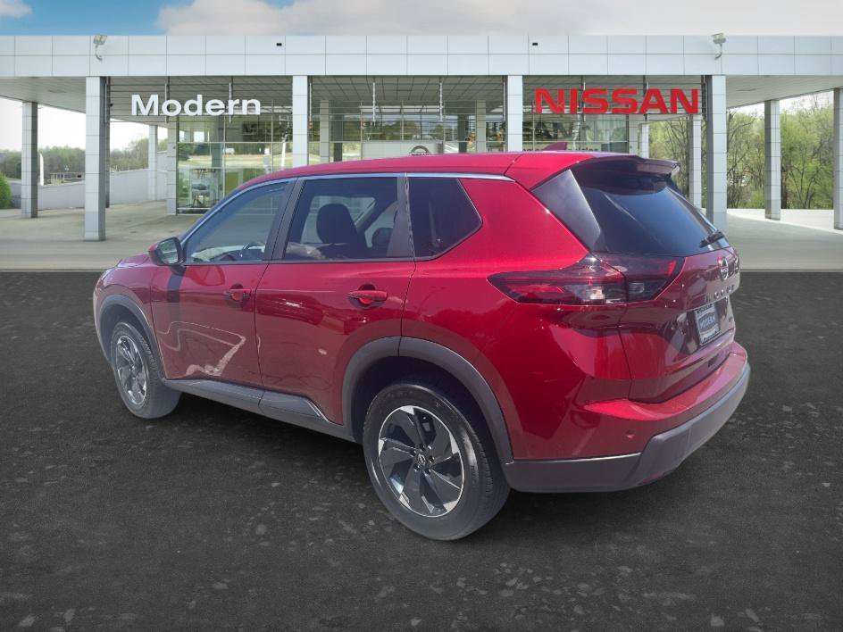 Used 2025 Scarlet Ember Tintcoat Nissan SV image 3