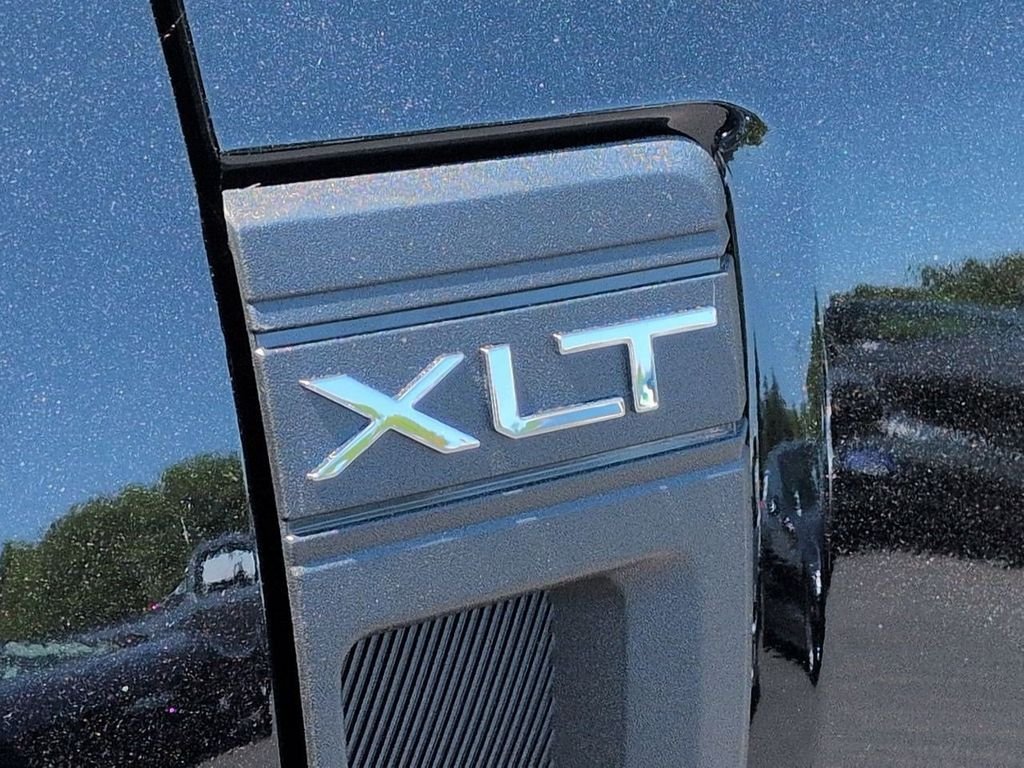 New 2026 Black Ford XLT image 27