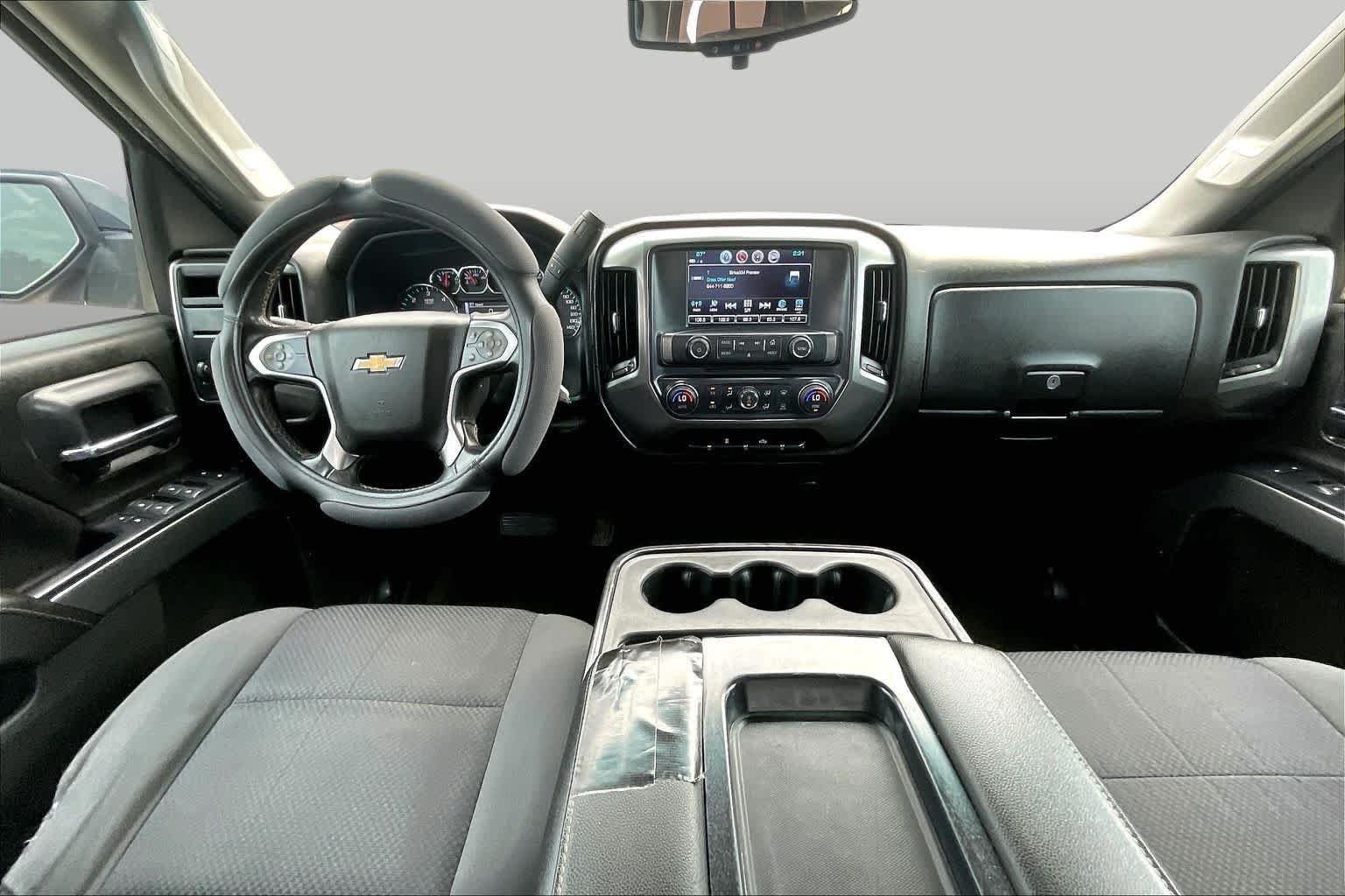 Used 2018 Graphite Metallic Chevrolet LT image 15