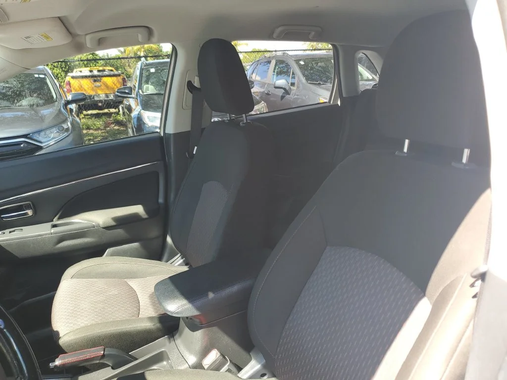 Used 2018  Mitsubishi 2.0 LE image 19