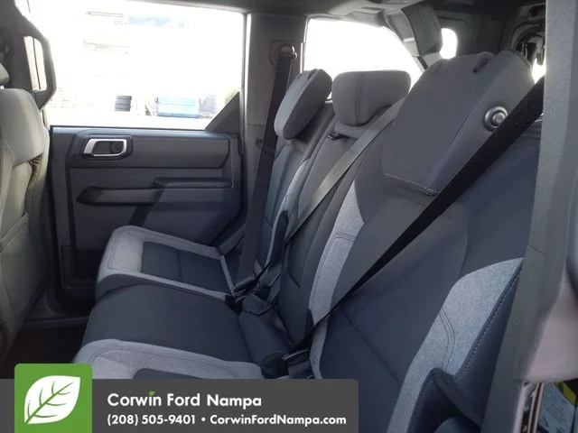2025 Ford Bronco 4-Door Base - Photo 25