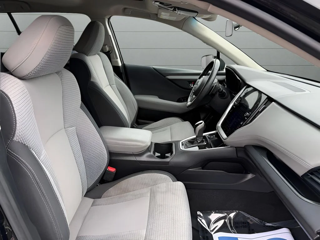 Used 2020 Black Subaru Premium image 29