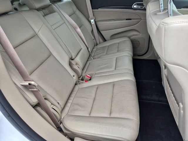 Used 2017 White Jeep Limited image 19