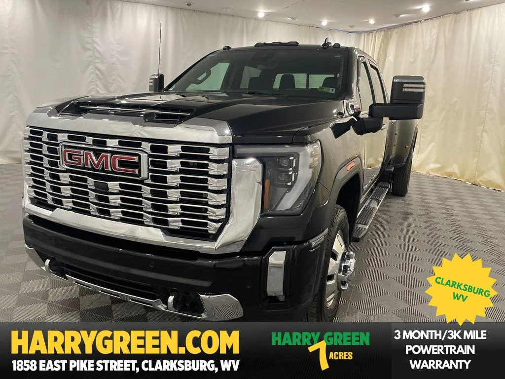 2024 GMC Sierra 4WD Crew Cab Long Box DRW Denali's photo